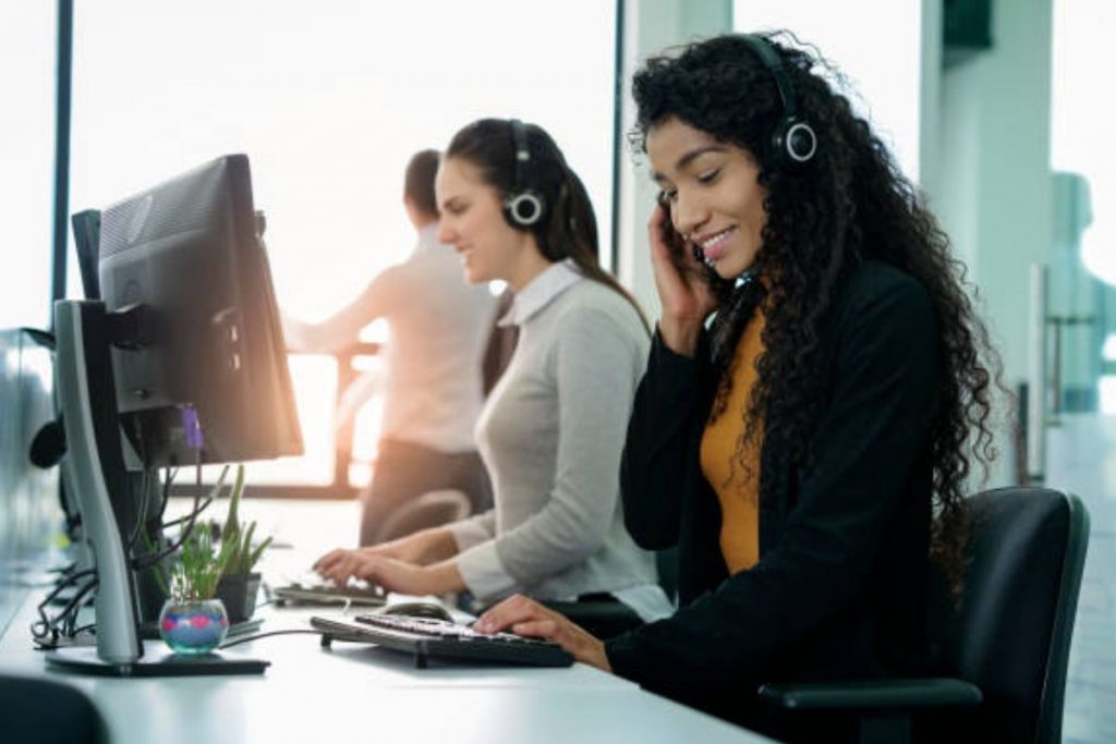 https://www.technologyford.com/how-to-take-your-call-centers-quality-assurance-to-the-next-level/